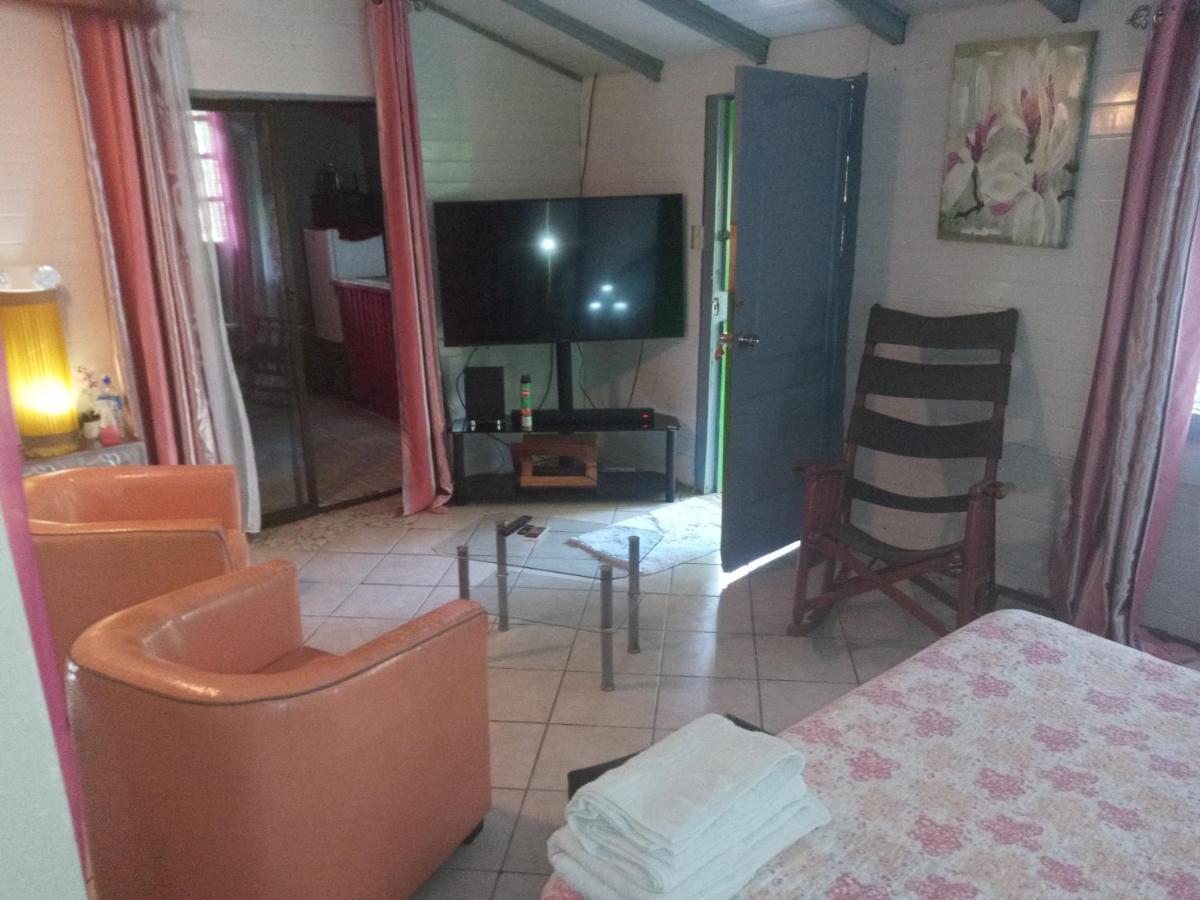 Chez Nous Apartment Карильо Екстериор снимка